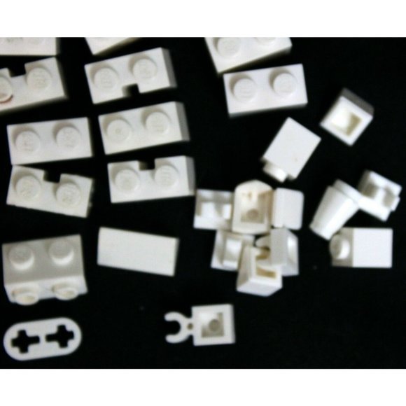 100+ Pieces White Lego Assorted Bricks Specialty Parts Building Shades Clear - Picture 7 of 12